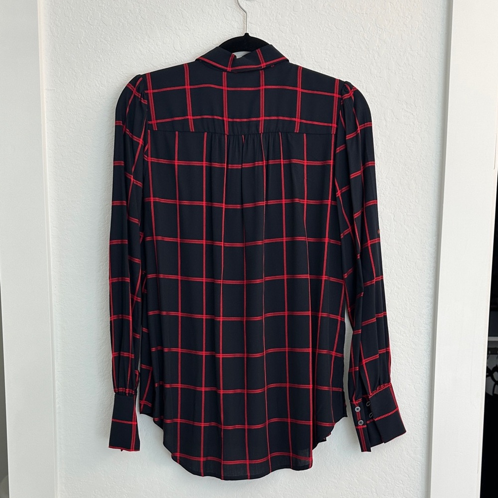 Loft Women's Navy and Red Top - Picture 4 of 5